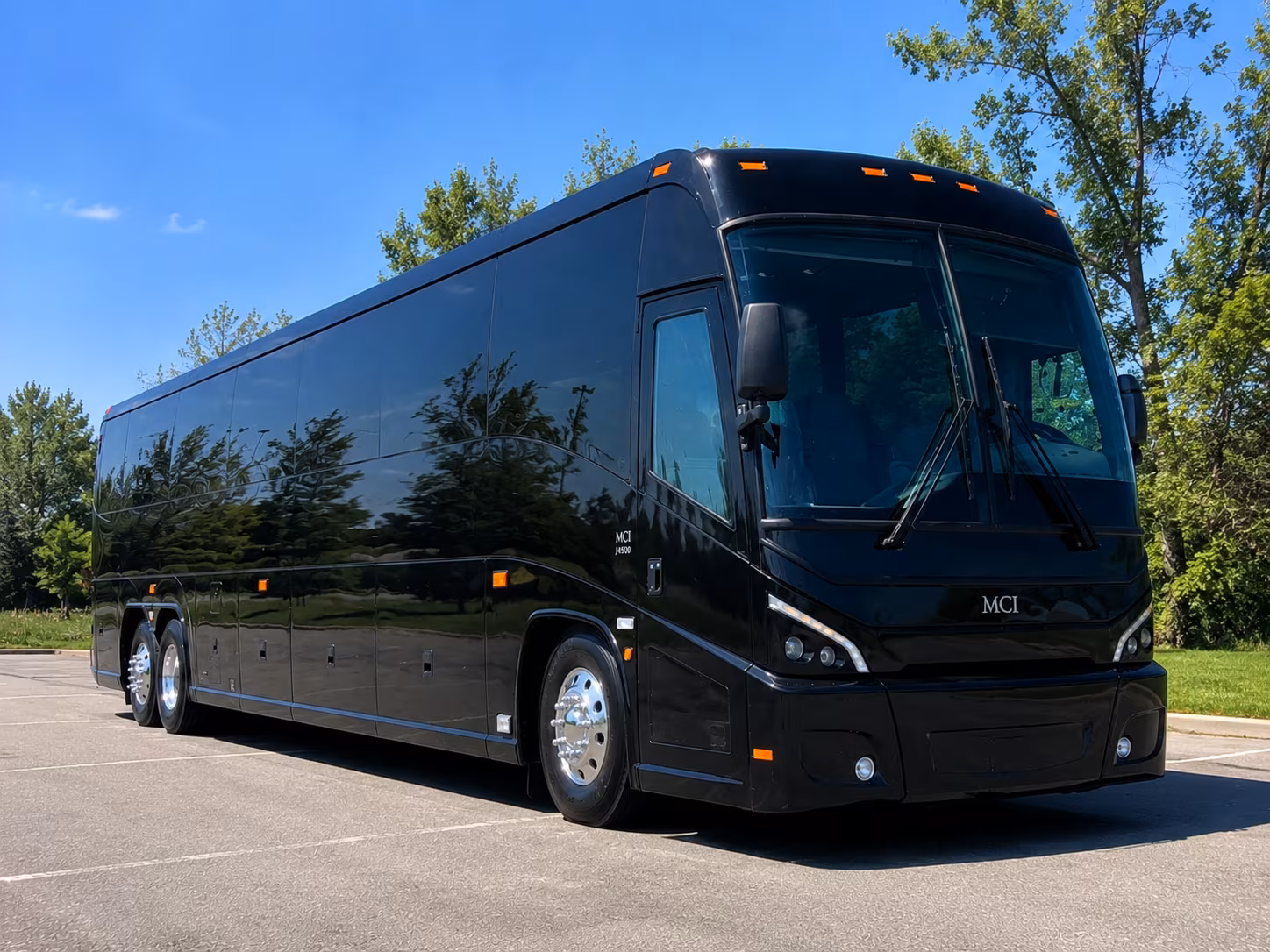 charter bus rentals to frost bank center for spurs games