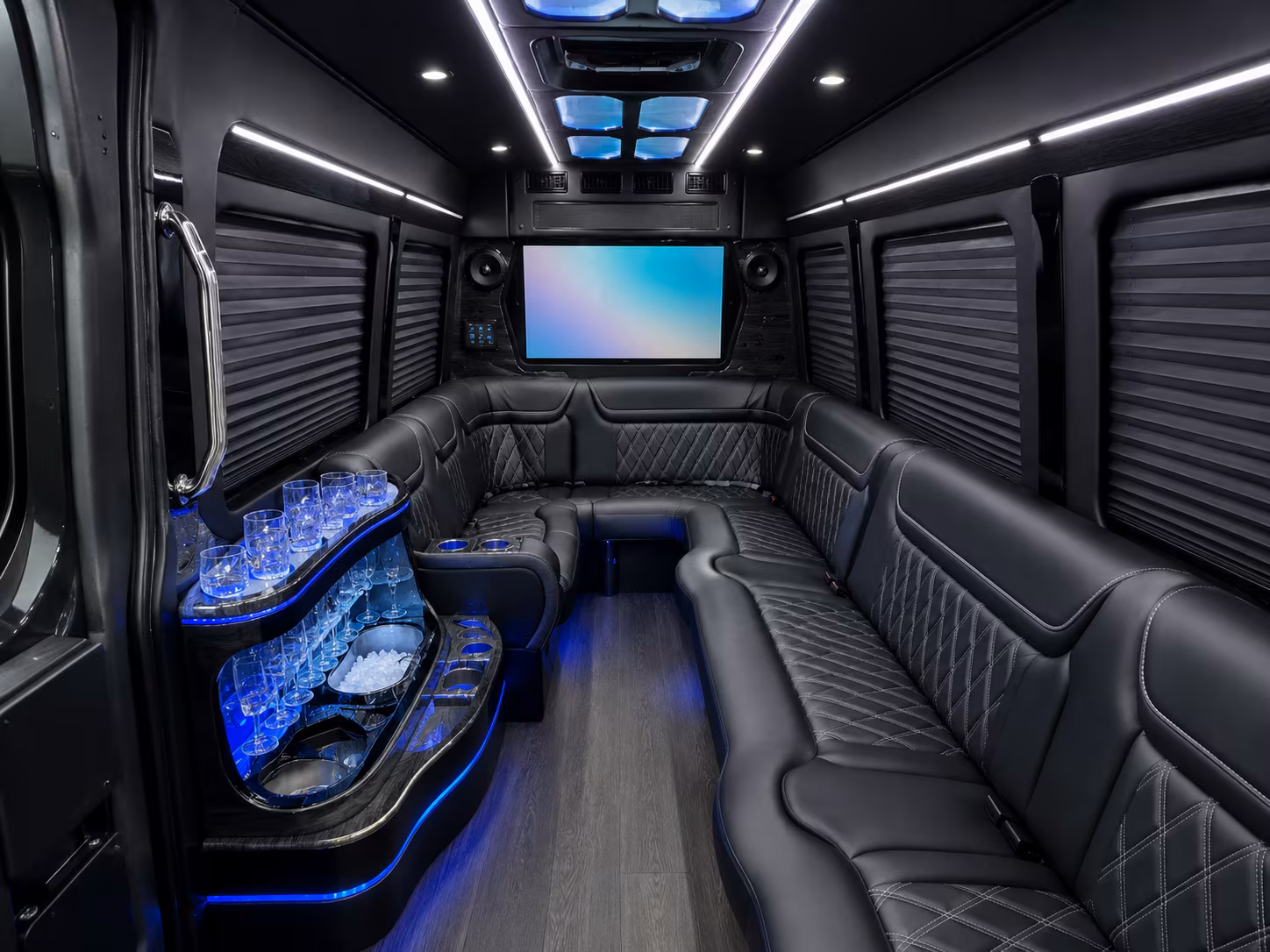sanantoniocharterbusservices com helps you get to whitewater amphitheater and hill country shows